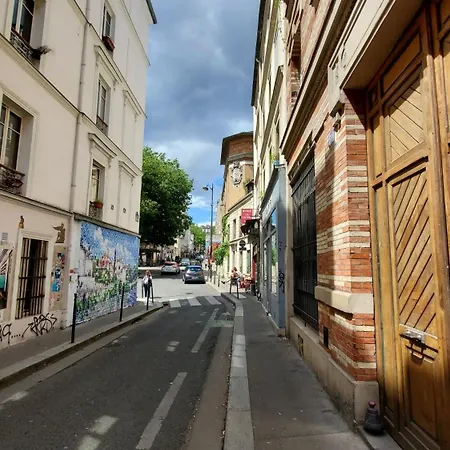 Bed & Breakfast A 20eme Avec Un Petit Jardin *